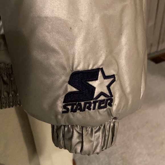 Rare Vintage Silver Puffer Jacket Cleveland Indians Chief Wahoo STARTER - Picture 3 of 10